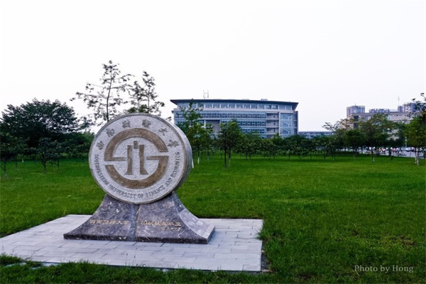 北京炒股配资开户:高杠杆下的财富游戏,你准备好了吗?