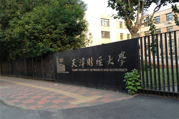 碳酸锂龙虎榜 主力合约今日增仓下行 多空双方均呈进场态势